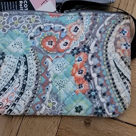 VERA BRADLEY/COSMETIC TRIO - Picture 10 of 13